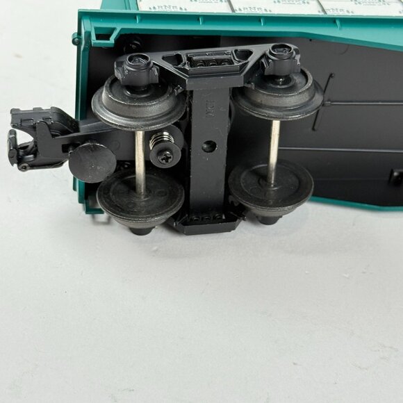 Industrial Rail O-27 Gauge IDM -7003 RNR Lumber Co Green Flatcar w/Load Boxed - Picture 10 of 12